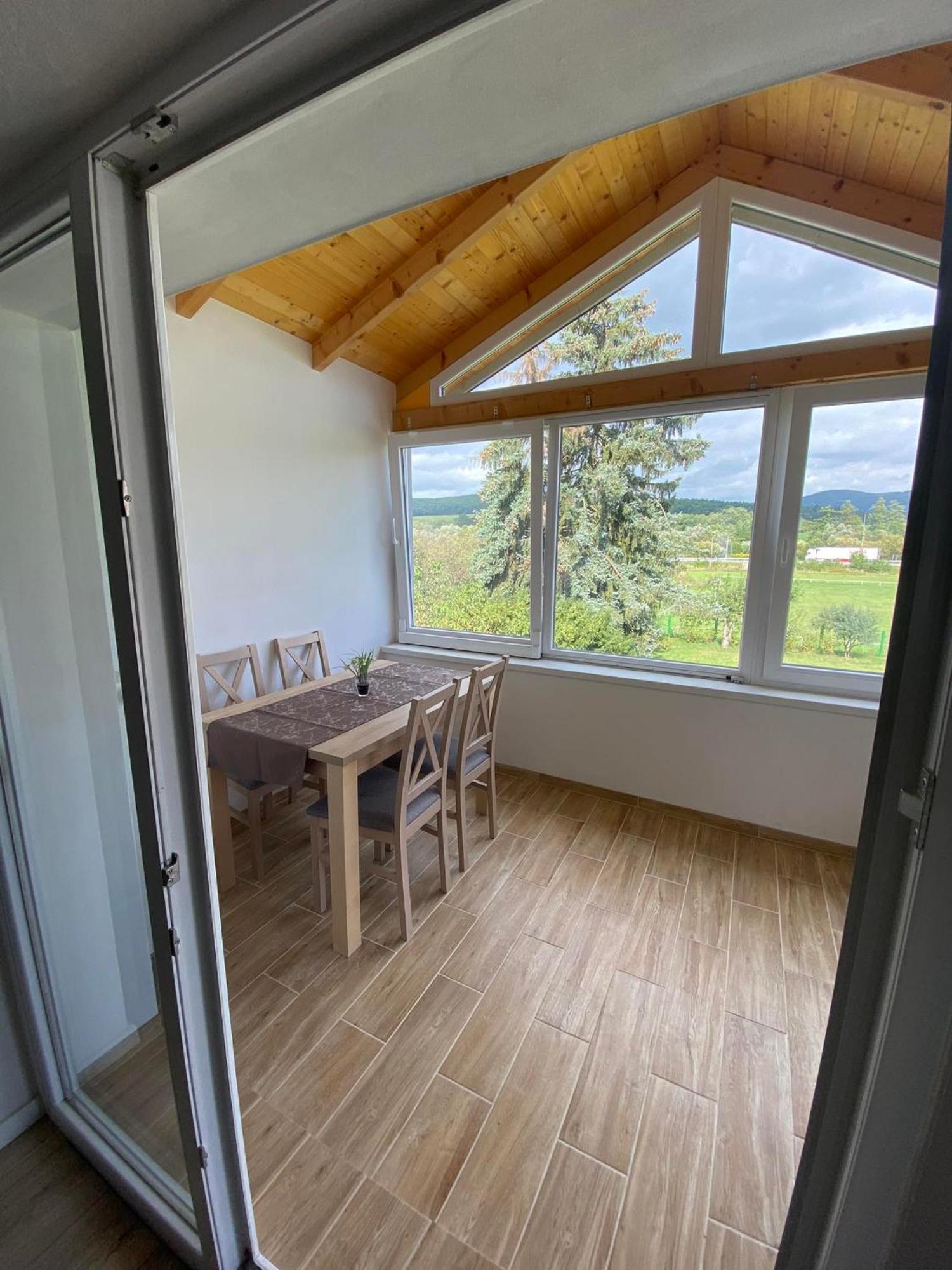 Apartman Nikol Prievidza Exterior photo